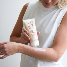 Laden Sie das Bild in den Galerie-Viewer, Astion Daily Repair 70 %